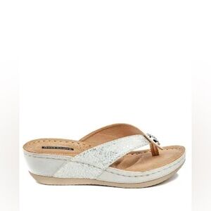 Good Choice Dafni Wedge Sandal